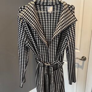 NWOT Black and White Houndstooth Cardigan Sweater with Belt